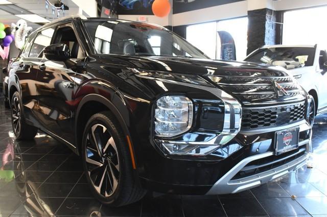 used 2024 Mitsubishi Outlander car, priced at $26,995