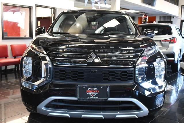 used 2024 Mitsubishi Outlander car, priced at $26,995