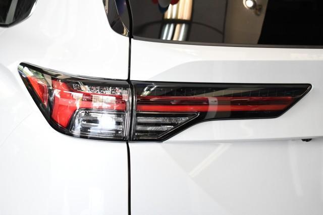new 2025 Mitsubishi Outlander car, priced at $31,995