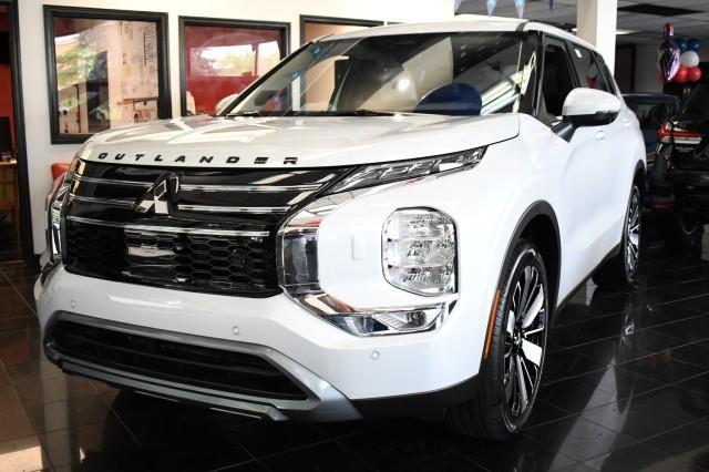 new 2025 Mitsubishi Outlander car, priced at $31,995