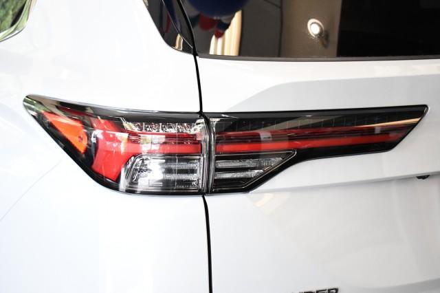 new 2025 Mitsubishi Outlander car, priced at $31,995