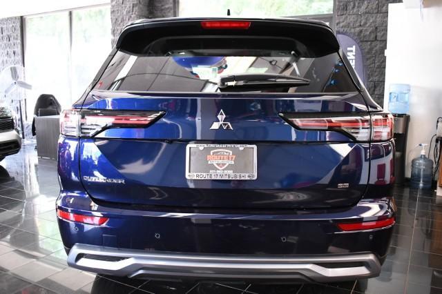 new 2025 Mitsubishi Outlander car, priced at $31,995