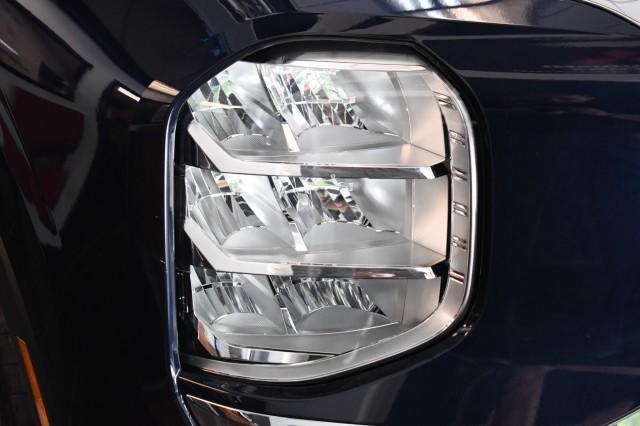 new 2025 Mitsubishi Outlander car, priced at $31,995