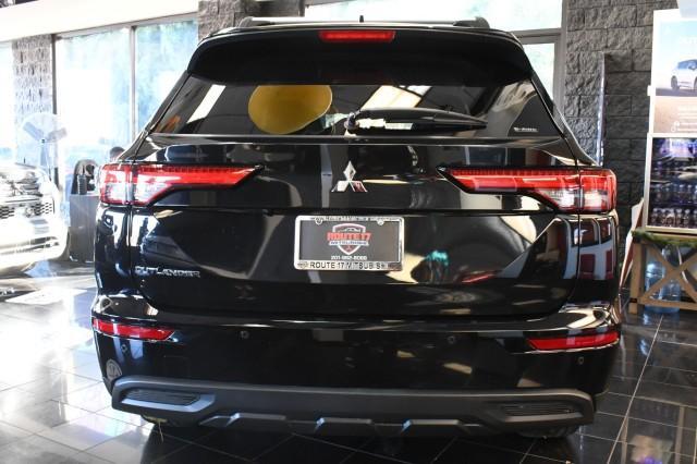 used 2022 Mitsubishi Outlander car, priced at $19,995