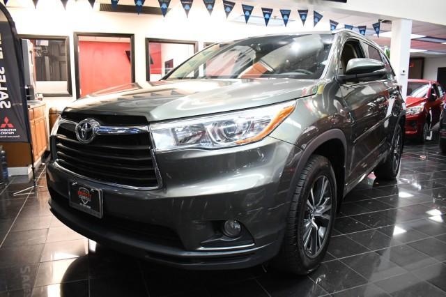 used 2016 Toyota Highlander car, priced at $16,195