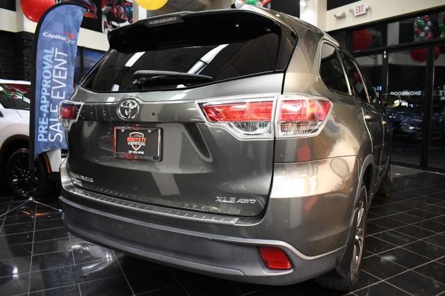 used 2016 Toyota Highlander car, priced at $16,195