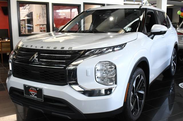 used 2022 Mitsubishi Outlander car, priced at $18,995