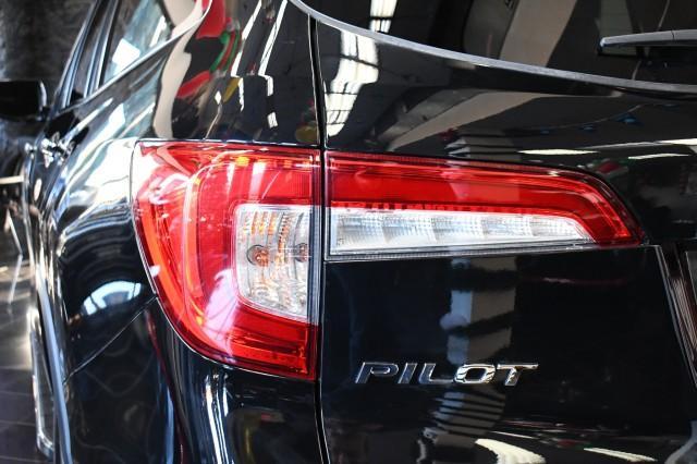 used 2021 Honda Pilot car, priced at $29,398