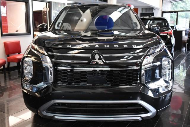 new 2025 Mitsubishi Outlander car, priced at $31,995