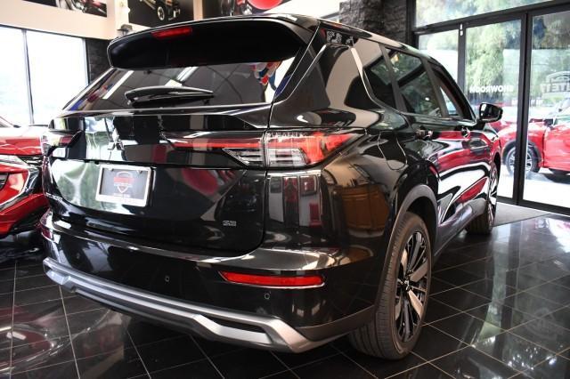 new 2025 Mitsubishi Outlander car, priced at $31,995