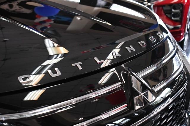 new 2025 Mitsubishi Outlander car, priced at $31,995