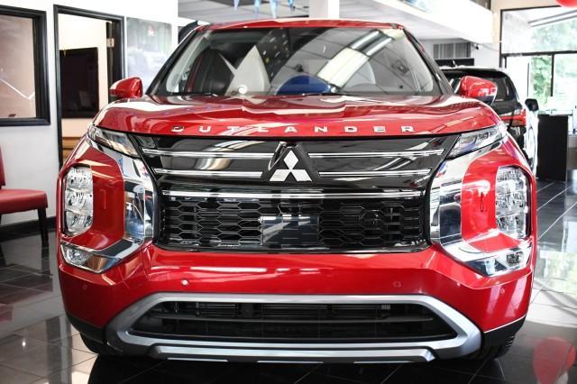 new 2025 Mitsubishi Outlander car, priced at $38,625