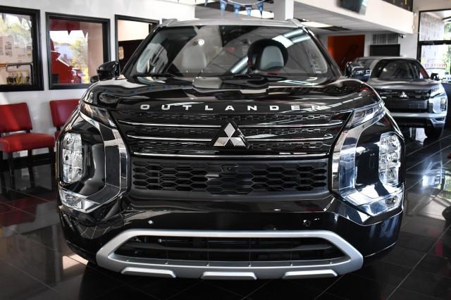 new 2024 Mitsubishi Outlander car, priced at $40,999