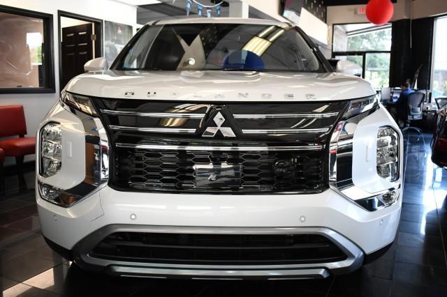 new 2025 Mitsubishi Outlander car, priced at $38,625