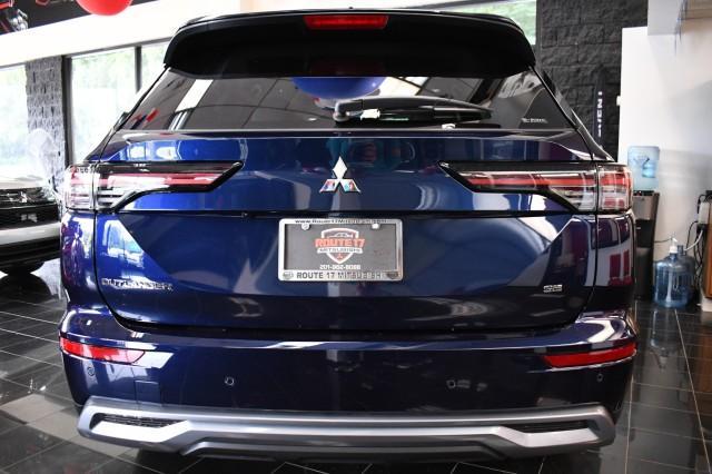 new 2025 Mitsubishi Outlander car, priced at $41,215