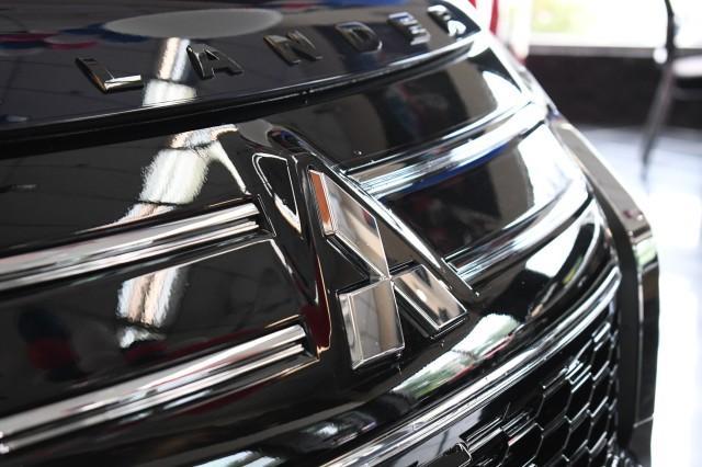 new 2025 Mitsubishi Outlander car, priced at $41,215