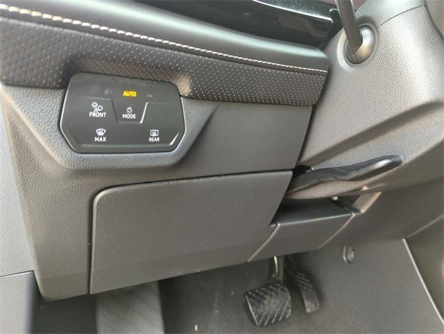 used 2024 Volkswagen Atlas car, priced at $32,990