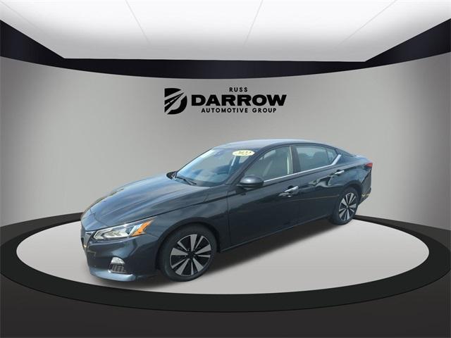 used 2022 Nissan Altima car, priced at $15,500