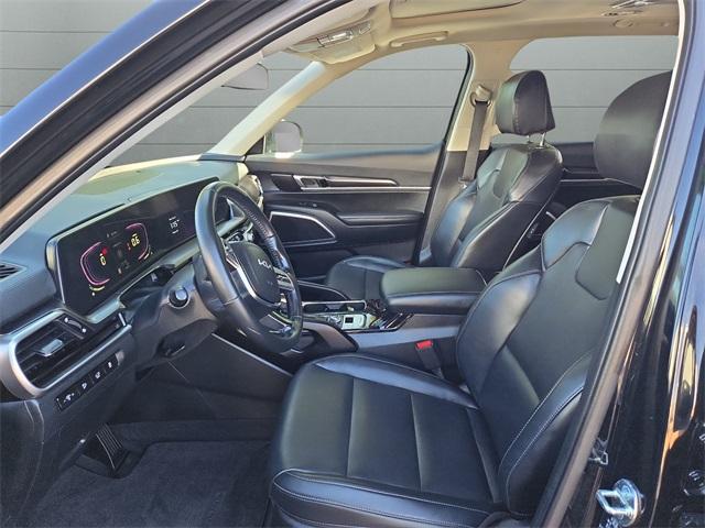 used 2025 Kia Telluride car, priced at $37,162