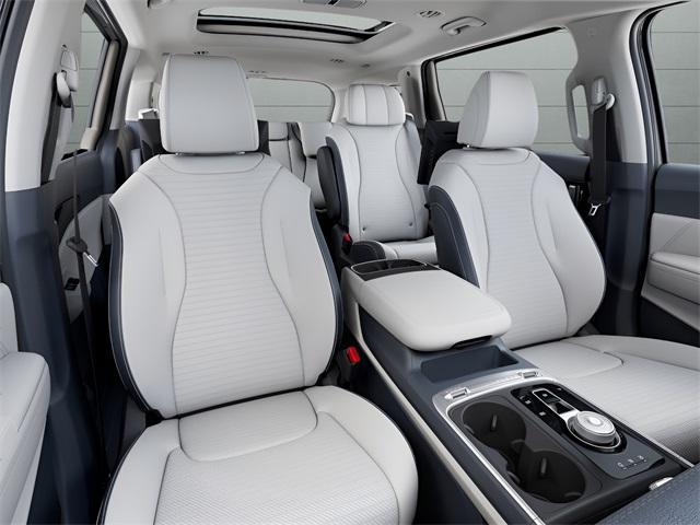 new 2026 Kia Carnival Hybrid car, priced at $55,570