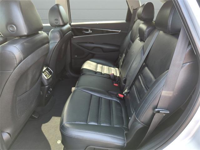 used 2019 Kia Sorento car, priced at $15,700