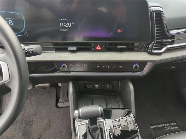 used 2025 Kia Sportage car, priced at $31,992