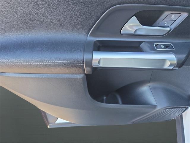 used 2022 Mercedes-Benz GLB 250 car, priced at $25,900