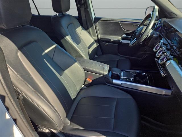 used 2022 Mercedes-Benz GLB 250 car, priced at $25,900