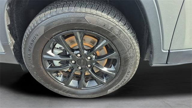 used 2023 Jeep Cherokee car, priced at $22,100