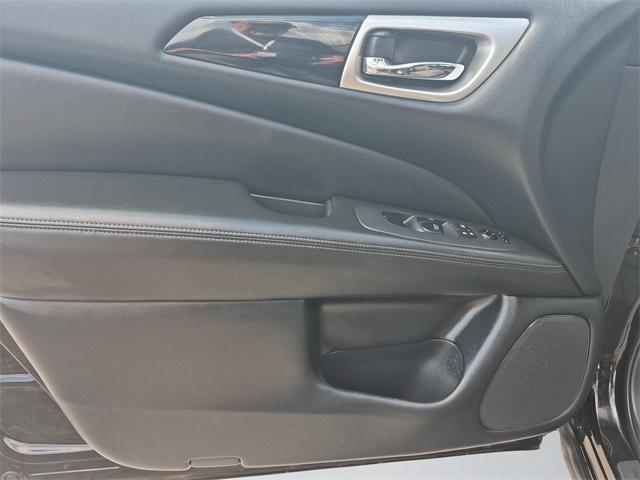 used 2020 Nissan Pathfinder car, priced at $16,718