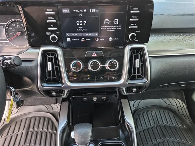 used 2022 Kia Sorento car, priced at $23,559