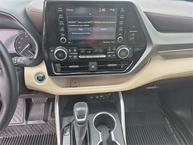 used 2020 Toyota Highlander car, priced at $28,513