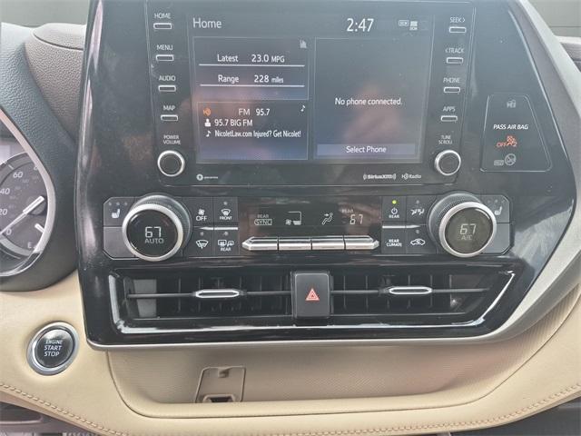 used 2020 Toyota Highlander car, priced at $28,513