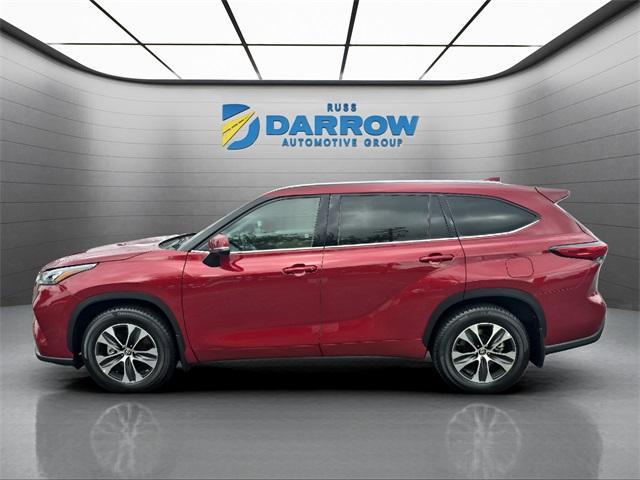used 2020 Toyota Highlander car, priced at $28,513