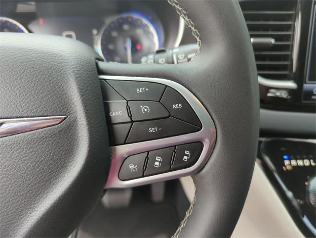 used 2023 Chrysler Pacifica car, priced at $21,900