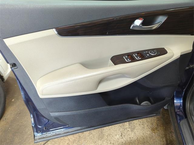 used 2020 Kia Sorento car, priced at $14,990