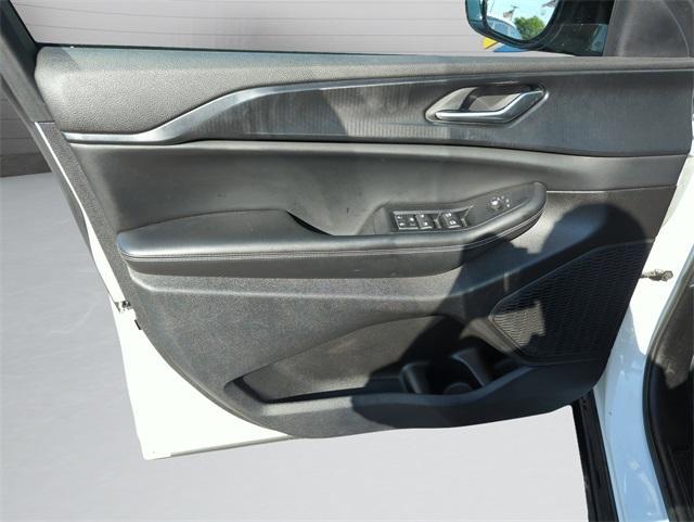 used 2023 Jeep Grand Cherokee L car, priced at $29,400