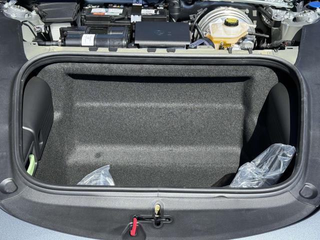 new 2025 Porsche 718 Cayman car, priced at $100,315