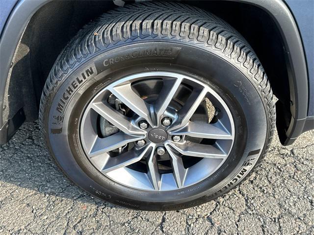 used 2021 Jeep Grand Cherokee car, priced at $24,598