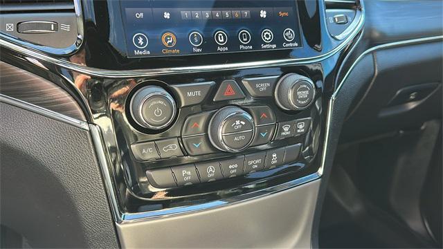 used 2021 Jeep Grand Cherokee car, priced at $24,598