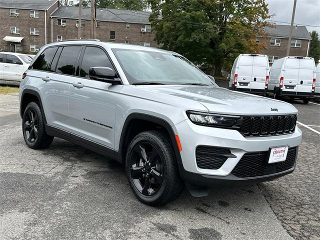 used 2023 Jeep Grand Cherokee car, priced at $31,979