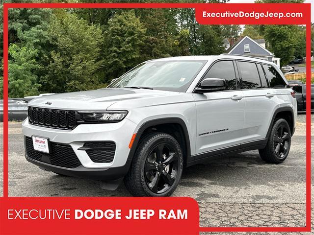 used 2023 Jeep Grand Cherokee car, priced at $31,979