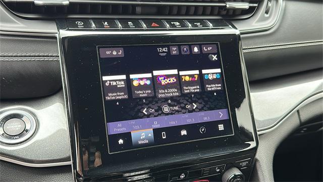 used 2023 Jeep Grand Cherokee car, priced at $31,979