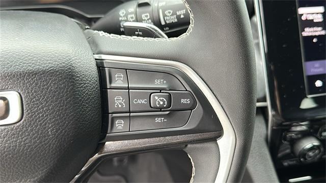 used 2023 Jeep Grand Cherokee car, priced at $31,979