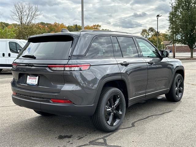 new 2025 Jeep Grand Cherokee car, priced at $46,125