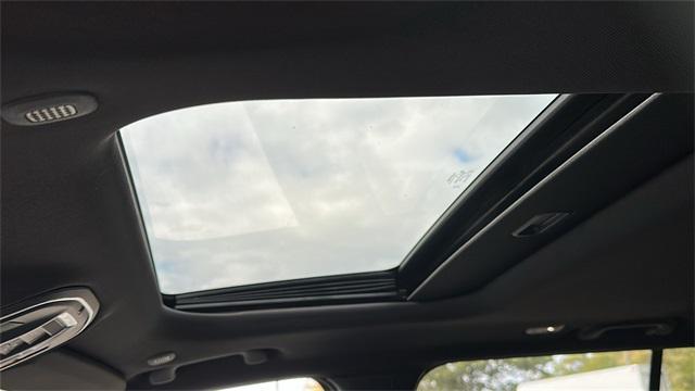 new 2025 Jeep Grand Cherokee car, priced at $46,125