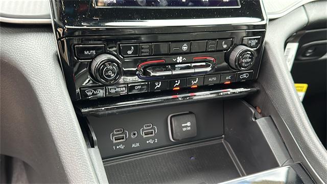 new 2025 Jeep Grand Cherokee car, priced at $46,125