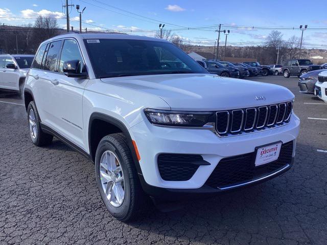 new 2025 Jeep Grand Cherokee car, priced at $39,047