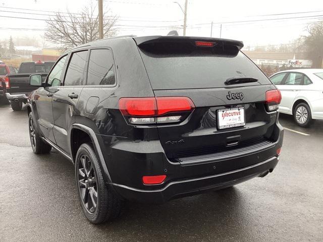 used 2022 Jeep Grand Cherokee car, priced at $28,325