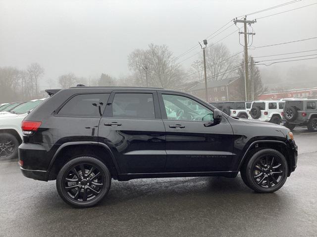 used 2022 Jeep Grand Cherokee car, priced at $28,325